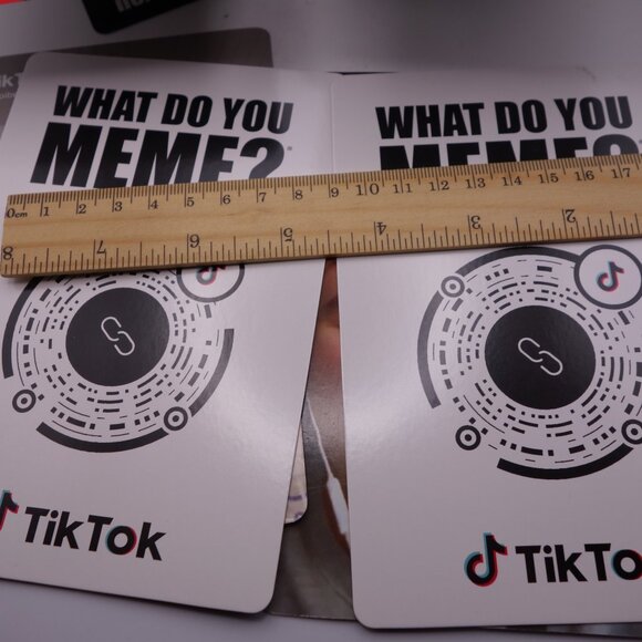 Tik Tok What Do You Meme? Game TTG418 - Picture 16 of 16